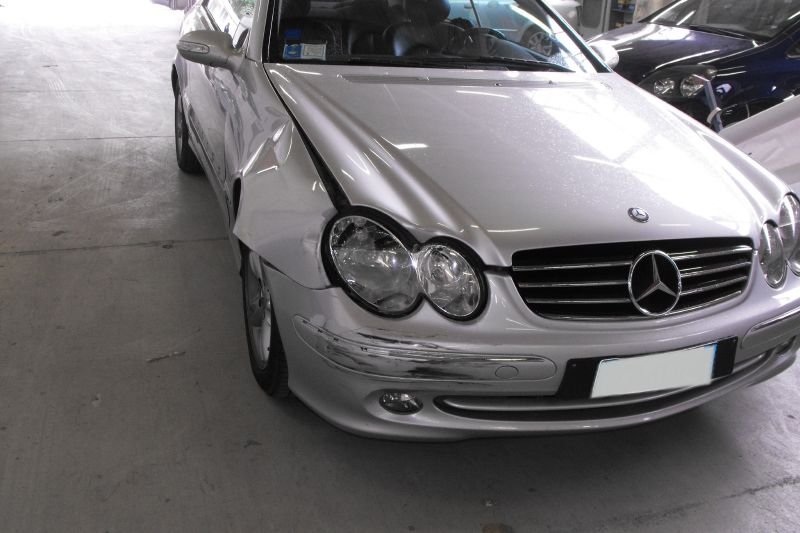 Mercedes CLK — prima della riparazione carrozzeria